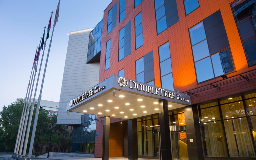 Doubletree By Hilton Novosibirsk Hotel Екстериор снимка